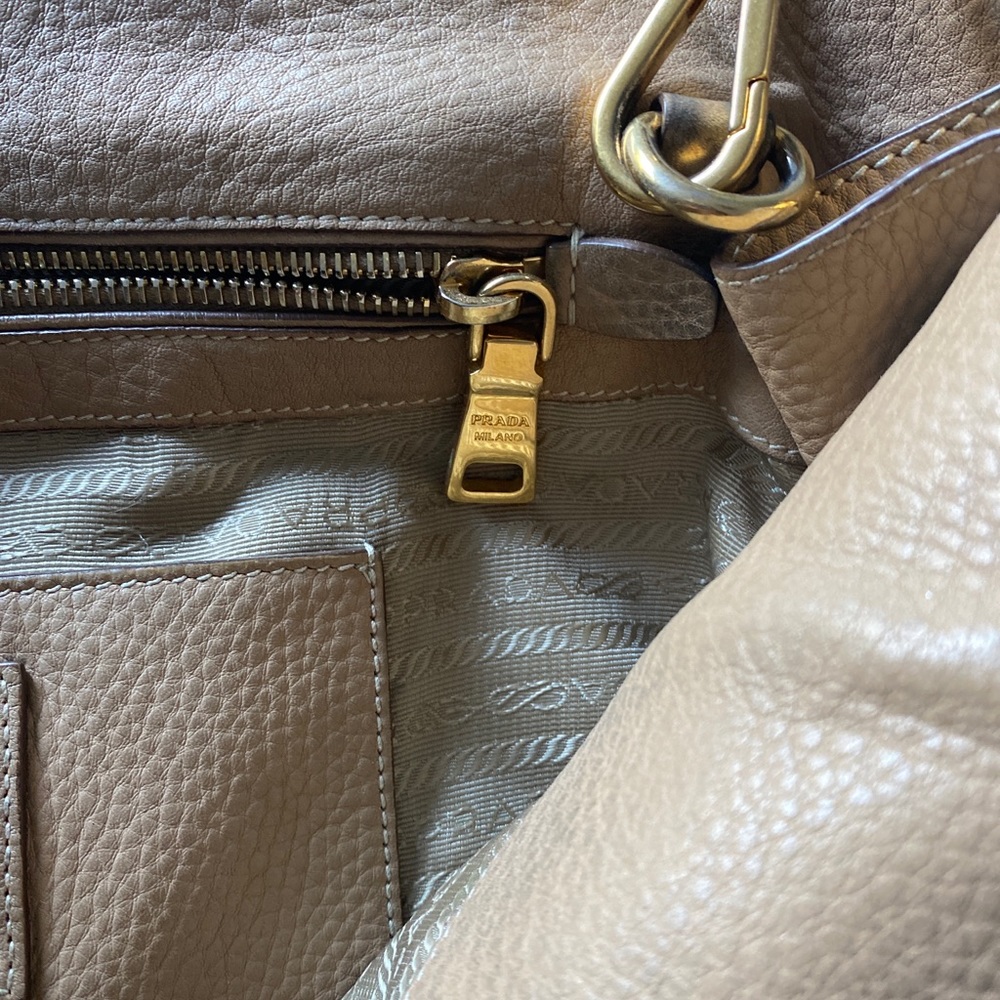 PRADA Beige Vitello Daino Expandable Crossbody Shopper Tote Bag - Picture 7 of 12